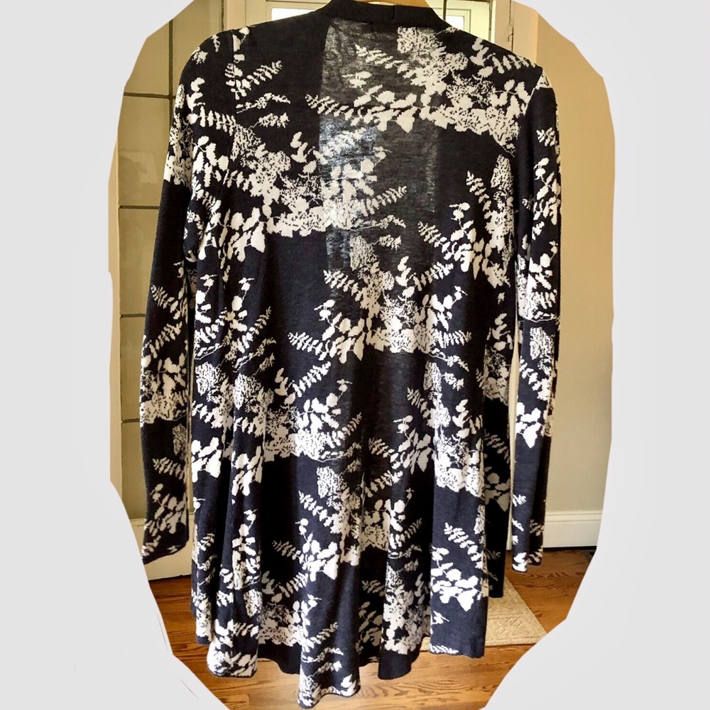 Cardigan - Picture 2 of 2